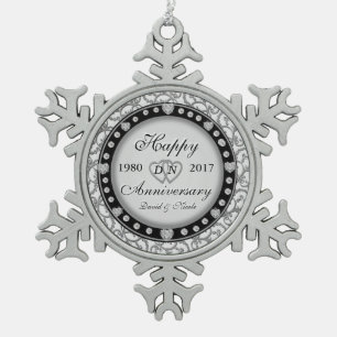 Ornement Flocon De Neige Anniversaire ornemental Monogramme personnalisé