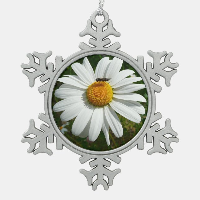 Ornement Flocon De Neige Bee on Daisy Alaskan Summer Nature (Devant)