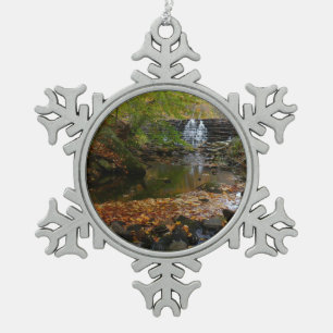 Ornement Flocon De Neige Cascade automnale et Creek Pennsylvania Nature