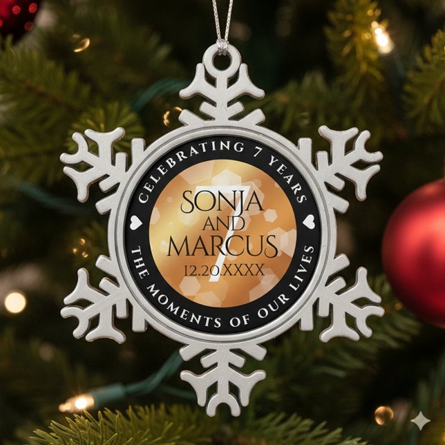 Ornement Flocon De Neige Élégante 7ème anniversaire du Mariage de cuivre (7th Copper Wedding Anniversary Snowflake Pewter Ornament Cover Photo)