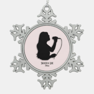 Ornement Flocon De Neige Femme Chanteur rose Nom personnel et date