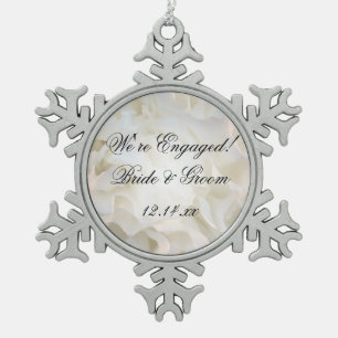 Ornement Flocon De Neige Fiançailles de fleurs d'oeillet blanc