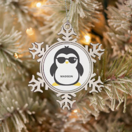 Ornement Flocon De Neige Pingouin cool de nom personnalisé