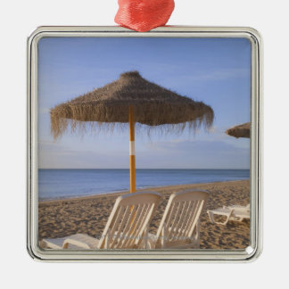 Ornement Métallique Chaises de plage de sable avec le parapluie