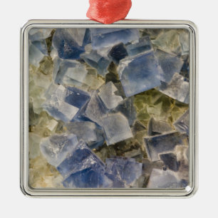 Ornement Métallique Cristaux bleus de fluorine dans Matrix