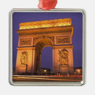 Ornement Métallique France, Paris, Arc de Triomphe au crépuscule.
