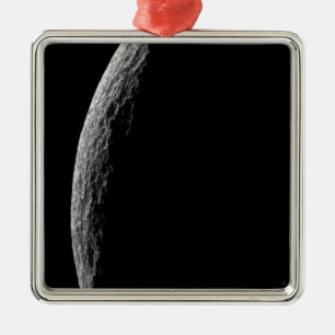 Ornement Métallique La lune Tethys de Saturn
