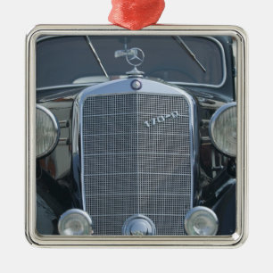 Ornement Métallique Mercedes antique 2