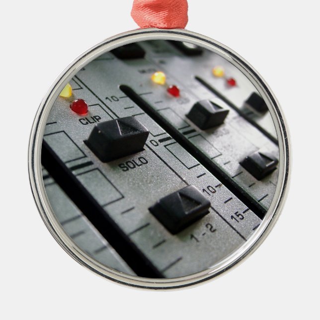 Ornement Métallique Mixeur audio (Devant)