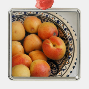 Ornement Métallique Un bol d'abricots méditerranéens 2
