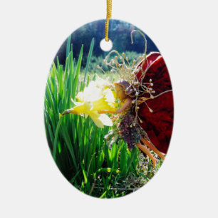 Ornement Ovale En Céramique Les fées dans les jonquilles