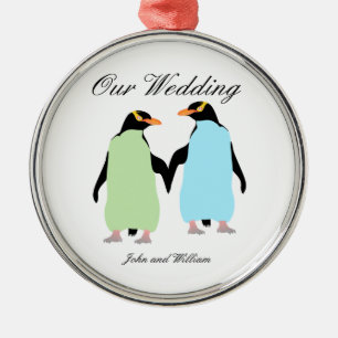 Ornement Rond Argenté Penguins Gay pride tenant les mains