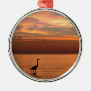 Ornement Rond Argenté Vue d'océan au coucher du soleil