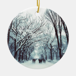 Ornement Rond En Céramique Le mail de Central Park en hiver