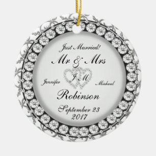 Ornement Rond En Céramique Motif de mariage de monogramme de deux coeurs