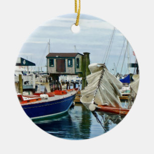 Ornement Rond En Céramique Newport RI - Folded Sails