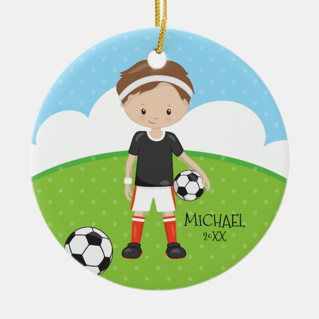 Ornement Rond En Céramique Noël daté personnalisé par footballeur mignon (Devant)