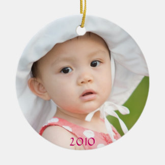 Ornement Rond En Céramique Premières vacances de Noël du bébé
