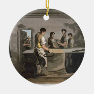 Ornement Rond En Céramique Raboteuses de tissu, "costume d'engrav de