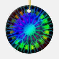 Rougeoyer dans l'art foncé de kaléidoscope
