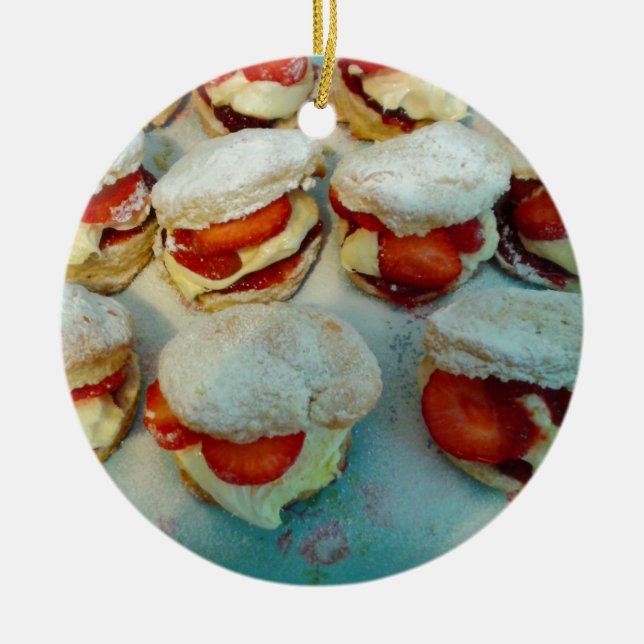 Ornement Rond En Céramique Scones/gâteaux de fraise (Devant)