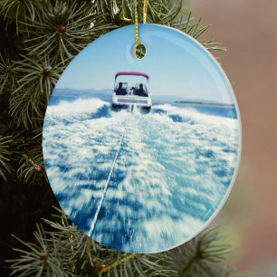 Ornement Rond En Céramique Tubing Behind Speed Boat