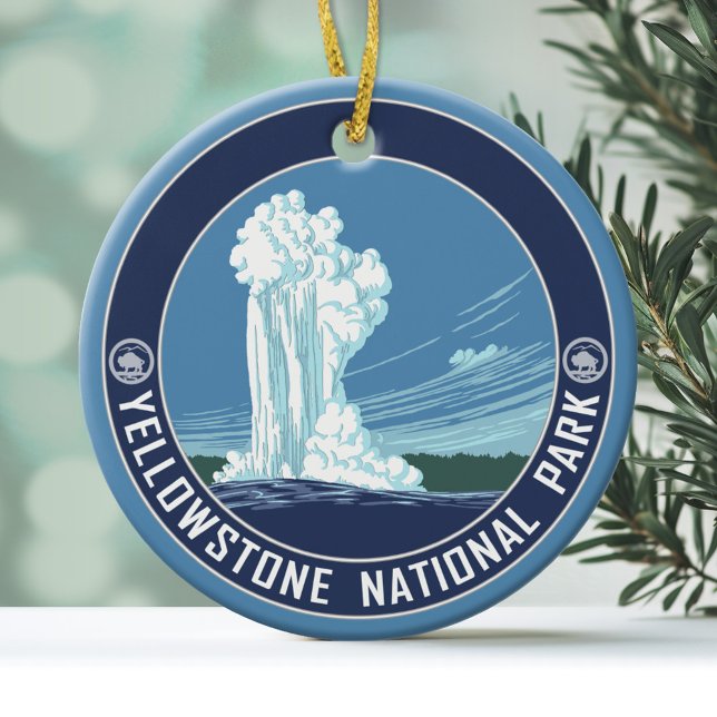 Ornement Rond En Céramique Vieux fidèles - Parc national de Yellowstone Souve (Personalized Christmas Photo Ornament)