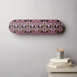 Ornement rose Goth avec skull skateboard