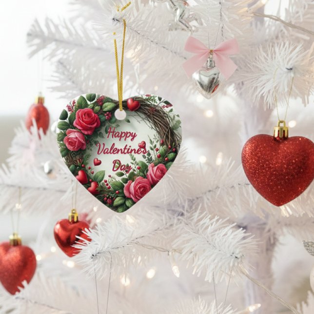 Ornement rustique en forme de coeur de la Saint-Va (Decorate your holiday tree with pretty heart shaped Valentine's Day ornament. A thoughtful gift )