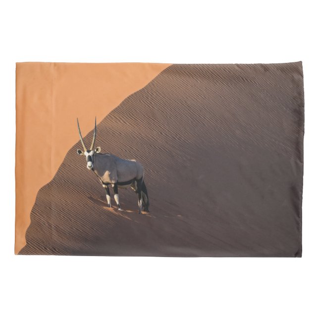 Oryx am Rand, Namibia Kissenbezug (Rückseite)