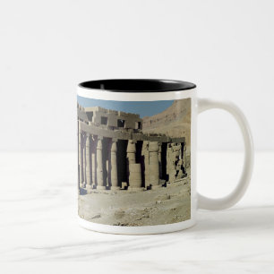 Osiride stellt Ramesses II die Wände angrenzend Zweifarbige Tasse
