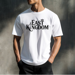 Ost-Königreich Mittelalterliche Typografie Kronen  T-Shirt