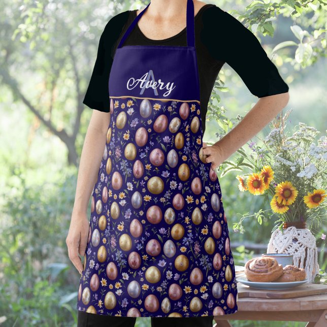 Ostereier Gemustert farbenfroh Stilvoll Mit Monogr Schürze (A monogrammed kitchen apron, patterned with colorful Easter eggs)