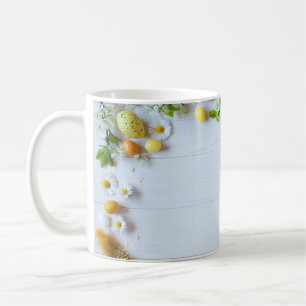 Osterkirschmuck: Gelbe Eier. Kaffeetasse