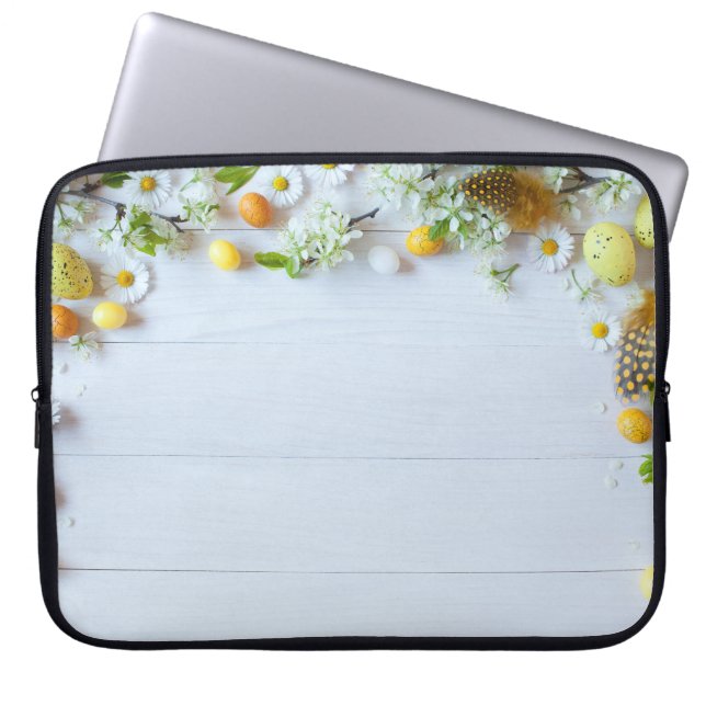 Osterkirschmuck: Gelbe Eier. Laptopschutzhülle (Vorderseite)