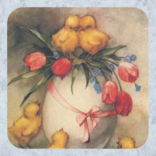 Osterküken im Vintage-Stil mit roten Tulpenblumen Quadratischer Aufkleber