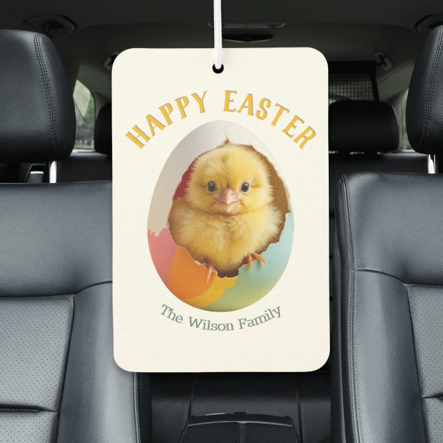 Osterküken Niedliches buntes Ei Autolufterfrischer (A cute air freshener featuring a fluffy yellow chick, 'Happy Easter' greeting and custom text)