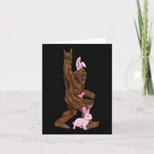 Ostern Bigfoot Bunny in einem Bysket ist Spaß für Karte