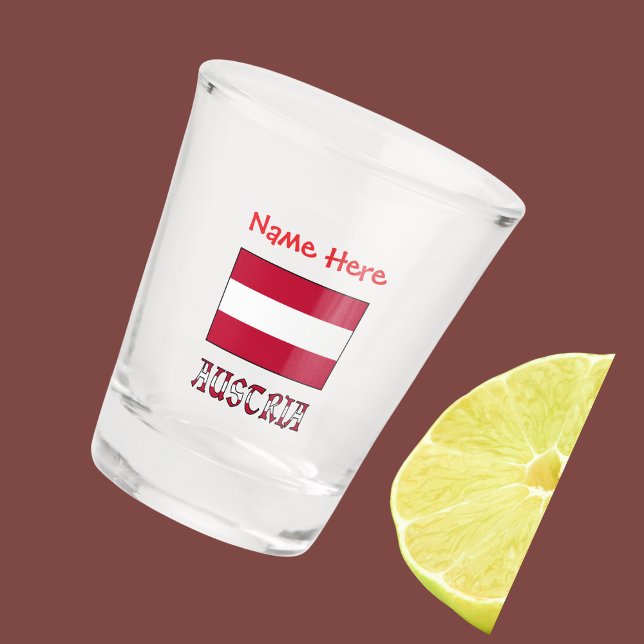 Österreich Österreichische Flagge Rot Personalisie Schnapsglas (Shot glass with Austrian flag and the word AUSTRIA below in flag colors. Add name above in red text )