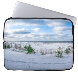 Ostseeküste im Winter schneebedeckt Laptopschutzhülle