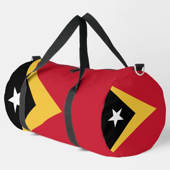 Osttimor-Flagge Duffle Bag (Linke Ecke)
