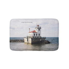 Oswego West Pierhead Light bathmat Badematte