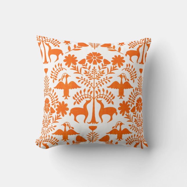 Otomi Print, White & Orange Boho Throw Kissen (Vorderseite)