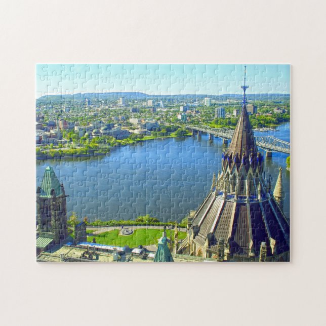 Ottawa Parlament Bauen auf dem Fluss. (Horizontal)