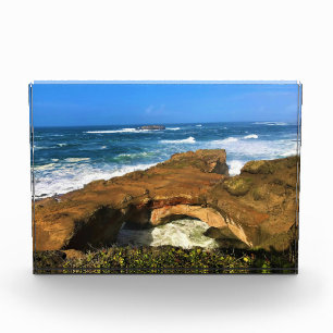 Otter Rock at Devil's Punchbowl Staat Park, Oregon Fotoblock