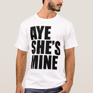 Oui elle est la mienne T-shirt drôle