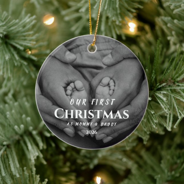 Our First Christmas as Parents Black White Keramik Ornament (Baum)