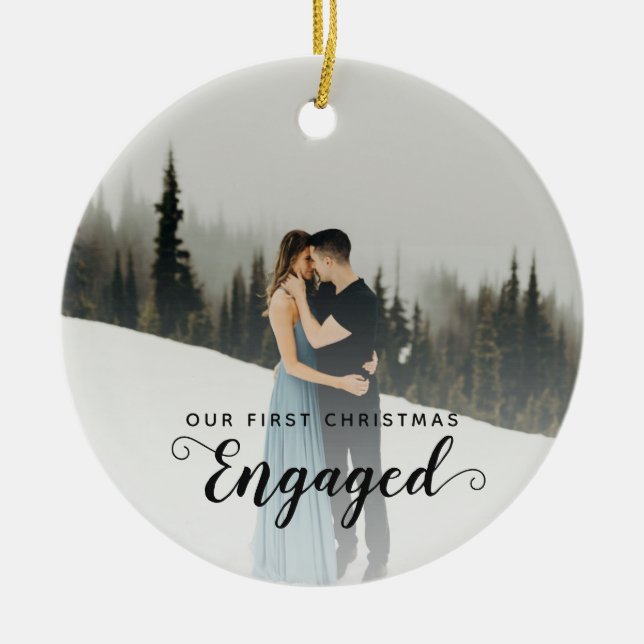 Our First Christmas Engaged Two Sided Photo Couple Keramik Ornament (Vorne)