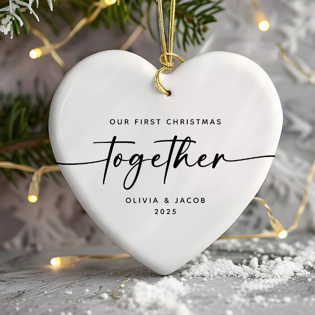 Our First Christmas Together Couple Heart Keramik Ornament (Von Creator hochgeladen)