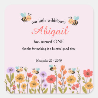 Our Little Wildflower Floral Bee 1st Birthday Quadratischer Aufkleber